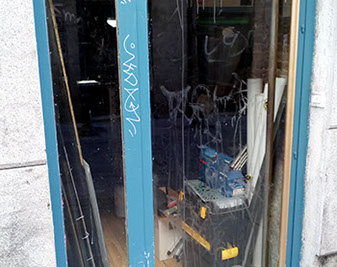Grafiti ácido antes de la restauración