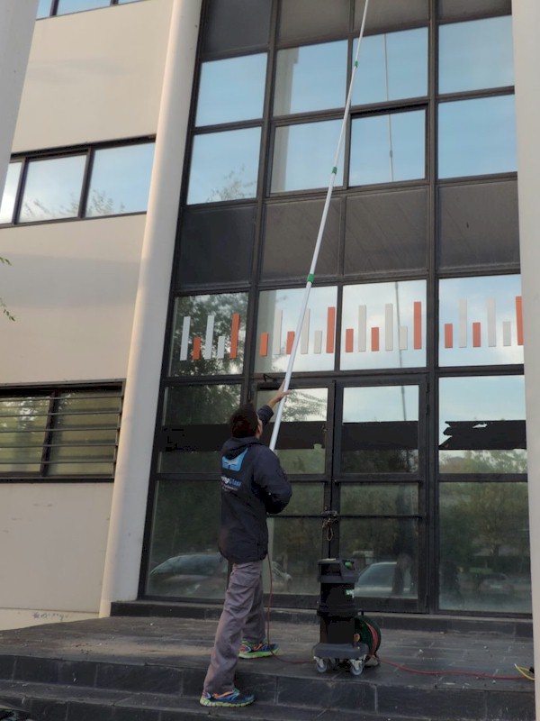 Cómo preparar un escaparate para su limpieza profesional